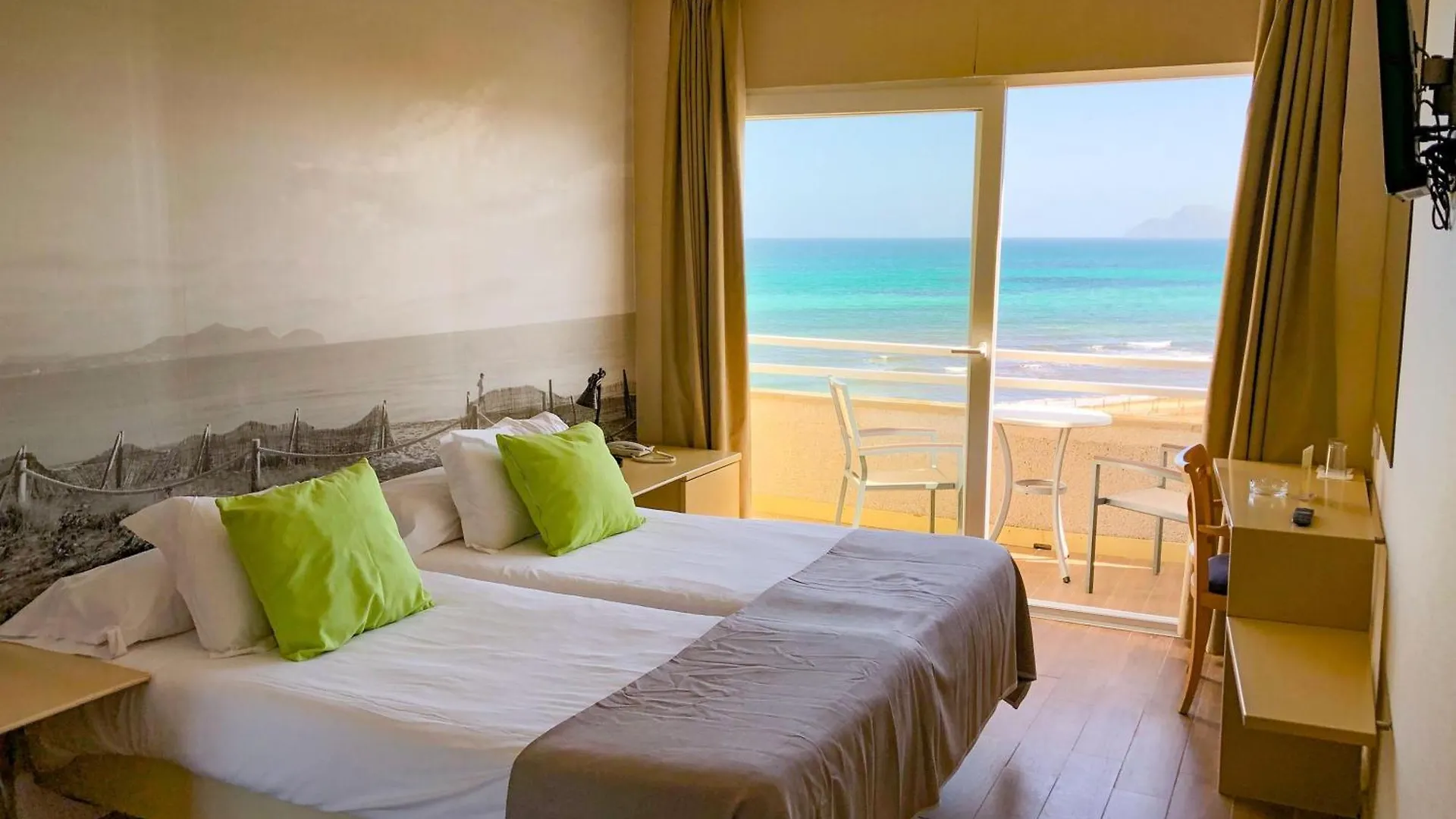 アパートホテル Eix Platja Daurada Hotel & Spa カン・ピカフォルト