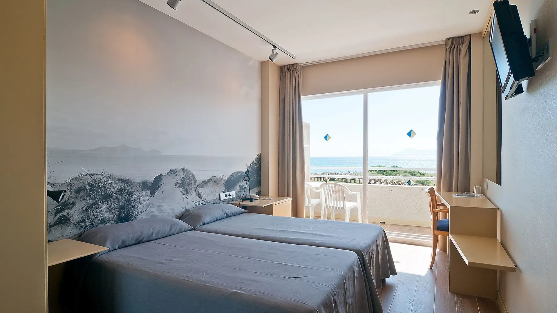 Eix Platja Daurada Hotel & Spa カン・ピカフォルト アパートホテル